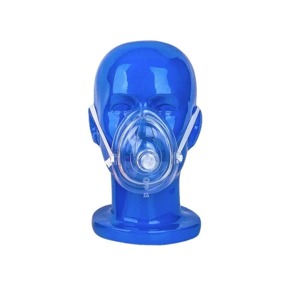 Mascarilla de reanimación RCP pocket mask colocada para maniobras de RCP